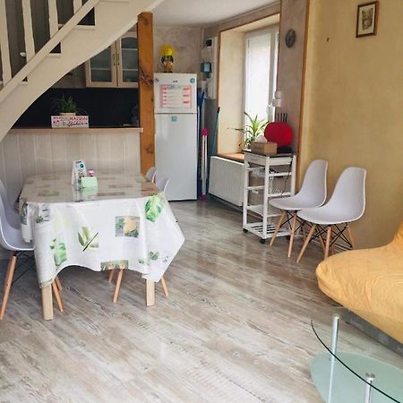 Petite Maison Au Coeur De L Auvergne Jumeaux Eksteriør bilde